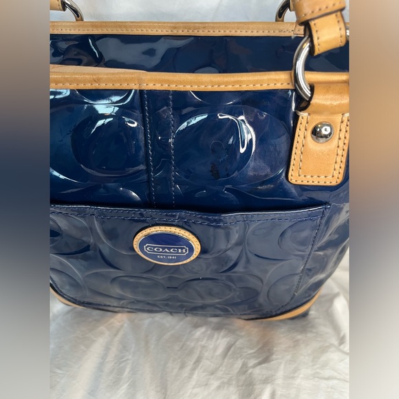COACH Peyton Embossed Signature Logo Patent Leather Navy Tote Bag - Picture 2 of 15